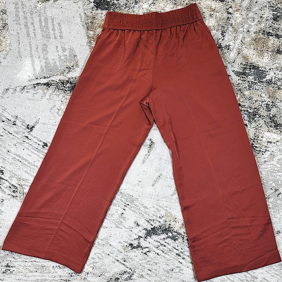 NWT - EXPRESS Super High Waisted Satin Wide Leg Pants, Henna, Large. - Picture 3 of 4